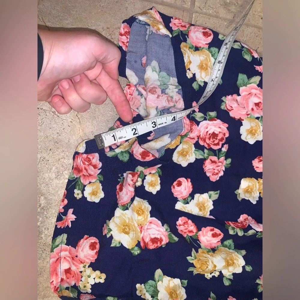 I Love S&S Inc Navy Pink Floral Romper with Pockets Elastic Waistband - Size S/M - Picture 10 of 10